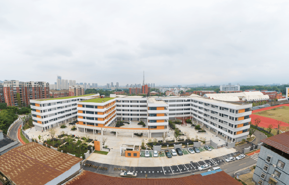 康沃思物联赋能南昌森林公园学校，打造智慧校园新样板
